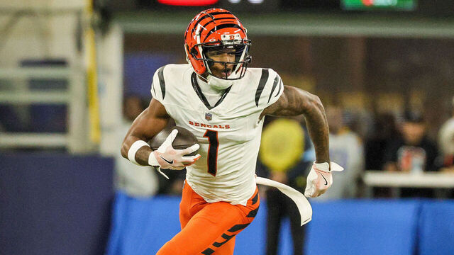 INGLEWOOD, CA - NOVEMBER 17: Cincinnati Bengals wide receiver Ja'Marr Chase (1) after the catch during the Cincinnati Bengals vs Los Angeles Chargers game on November 17, 2024, at SoFi Stadium in Inglewood, CA.