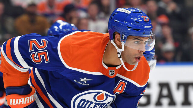 EDMONTON, CANADA - NOVEMBER 12: Darnell Nurse #25 of the Edmonton Oilers awaits a face-off during the game against the New York Islanders at Rogers Place on November 12, 2024, in Edmonton, Alberta, Canada.