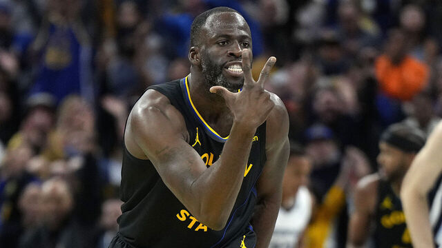 SAN FRANCISCO, CALIFORNIA - NOVEMBER 15: Draymond Green #23 of the Golden State Warriors reacts after making a three-point shot against the Memphis Grizzlies in the fourth quarter during the Emirates NBA Cup game at Chase Center on November 15, 2024 in San Francisco, California.
