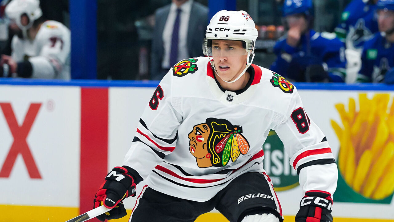 VANCOUVER, CANADA - NOVEMBER 16: Teuvo Teravainen #86 of the Chicago Blackhawks skates during the third period of their NHL game against the Vancouver Canucks at Rogers Arena on November 16, 2024 in Vancouver, British Columbia, Canada.