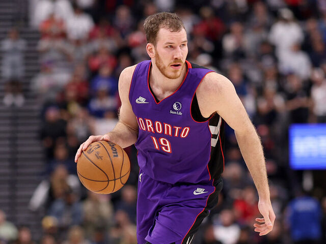 INGLEWOOD, CALIFORNIA - NOVEMBER 09: Jakob Poeltl #19 of the Toronto Raptors dribbles up court during the first half f a game against the LA Clippers at Intuit Dome on November 09, 2024 in Inglewood, California. NOTE TO USER: User expressly acknowledges and agrees that, by downloading and/or using this photograph, user is consenting to the terms and conditions of the Getty Images License Agreement.