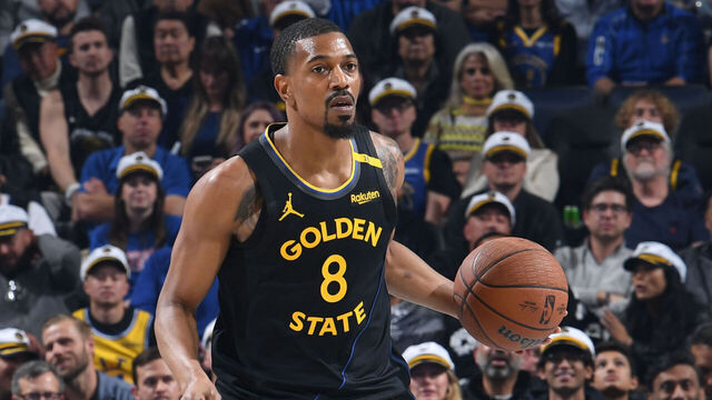 SAN FRANCISCO, CA - NOVEMBER 12: De'Anthony Melton #8 of the Golden State Warriors dribbles the ball during the game against the Dallas Mavericks during the Emirates NBA Cup game on November 12, 2024 at Chase Center in San Francisco, California. NOTE TO USER: User expressly acknowledges and agrees that, by downloading and or using this photograph, user is consenting to the terms and conditions of Getty Images License Agreement. Mandatory Copyright Notice: Copyright 2024 NBAE