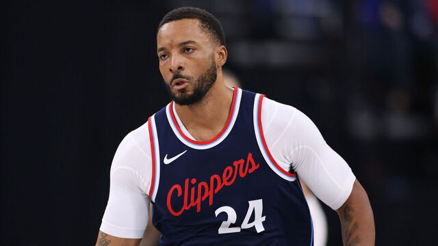 INGLEWOOD, CALIFORNIA - NOVEMBER 18: Norman Powell #24 of the LA Clippers celebrates his three pointer during a 102-99 Clippers win over the Golden State Warriors at Intuit Dome on November 18, 2024 in Inglewood, California.