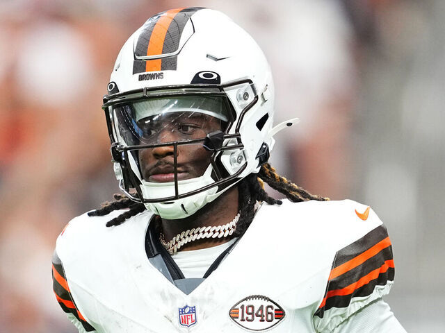 LAS VEGAS, NEVADA - SEPTEMBER 29: Wide receiver Jerry Jeudy #3 of the Cleveland Browns runs to his position during the game against the Las Vegas Raiders at Allegiant Stadium on September 29, 2024 in Las Vegas, Nevada. The Raiders defeated the Browns 20-16.