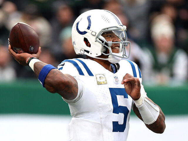 EAST RUTHERFORD, NEW JERSEY - NOVEMBER 17: Anthony Richardson #5 of the Indianapolis Colts in action against the New York Jets at MetLife Stadium on November 17, 2024 in East Rutherford, New Jersey.