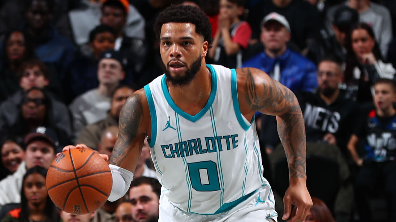 BROOKLYN, NY - NOVEMBER 19: Miles Bridges #0 of the Charlotte Hornets dribbles the ball during the game against the Brooklyn Nets during an Emirates NBA Cup game on November 19, 2024 at Barclays Center in Brooklyn, New York. Mandatory Copyright Notice: Copyright 2024 NBAE