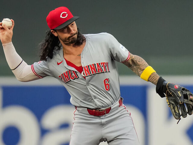 MINNEAPOLIS, MN - SEPTEMBER 14: Jonathan India #6 of the Cincinnati Reds throws against the Minnesota Twins on September 14, 2024 at Target Field in Minneapolis, Minnesota.