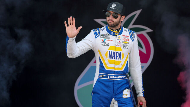 HOMESTEAD, FLORIDA - OCTOBER 27: Chase Elliott, driver of the #9 NAPA Auto Parts Chevrolet, waves to fans as he walks onstage during driver intros prior to the NASCAR Cup Series Straight Talk Wireless 400 at Homestead-Miami Speedway on October 27, 2024 in Homestead, Florida.