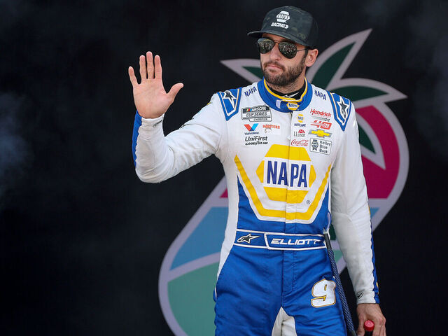 Elliott named NASCAR's most popular driver for 7th straight season |  theScore.com