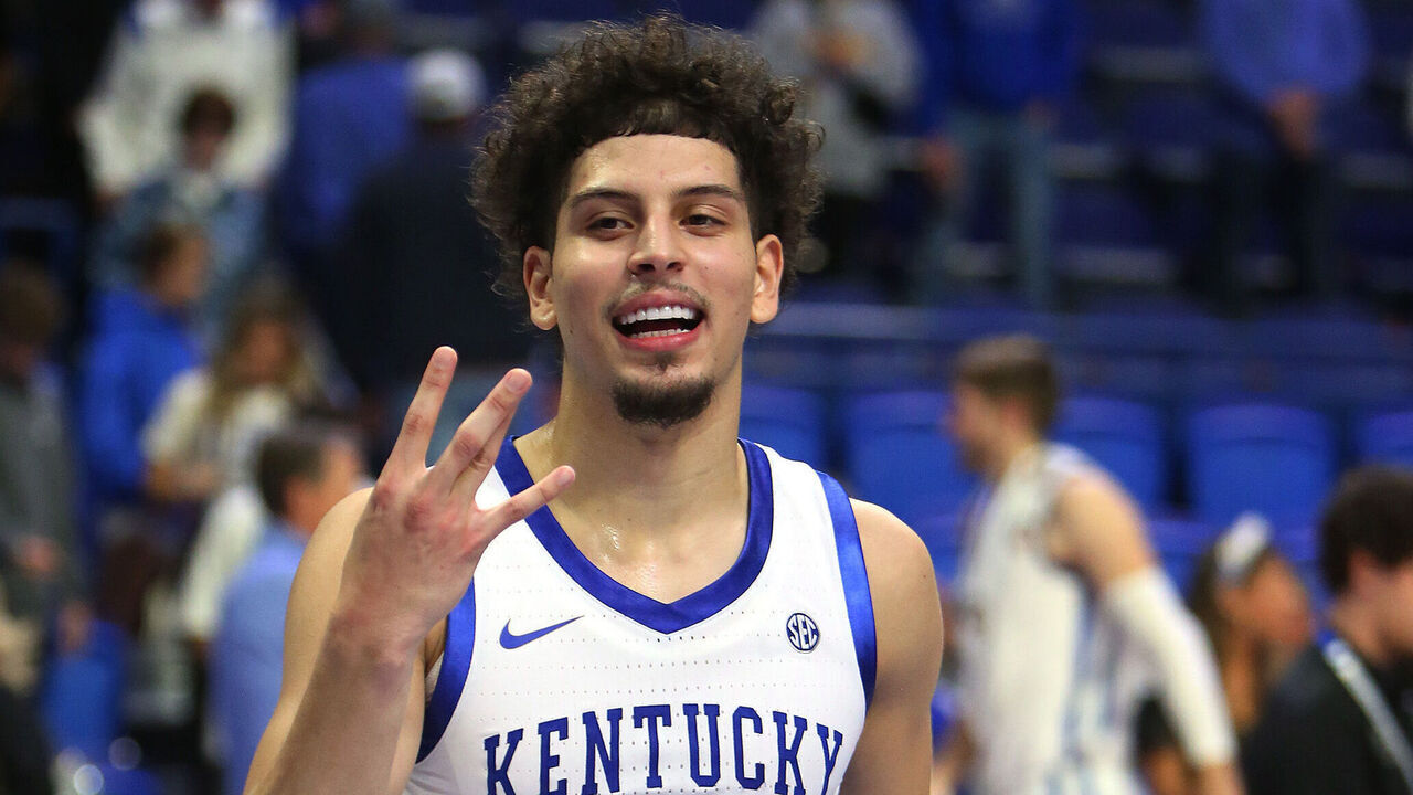 LEXINGTON, KY - OCTOBER 29: Kentucky Wildcats guard Koby Brea (4) celebrates winning a game between the Minnesota State Mankato Mavericks and the Kentucky Wildcats on October 29, 2024, at Rupp Arena in Lexington, KY.