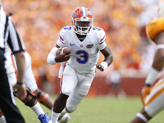 Florida's Treon Harris leaves Birmingham Bowl with apparent injury