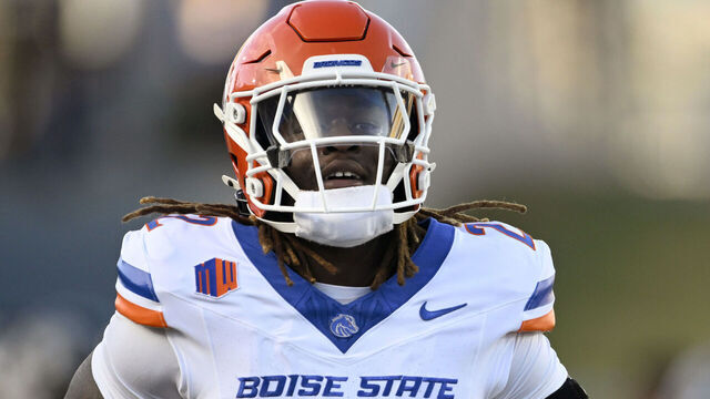 SAN JOSE, CALIFORNIA - NOVEMBER 16: Ashton Jeanty #2 of the Boise State Broncos warms up before their game against the San Jose State Spartans at CEFCU Stadium on November 16, 2024 in San Jose, California.