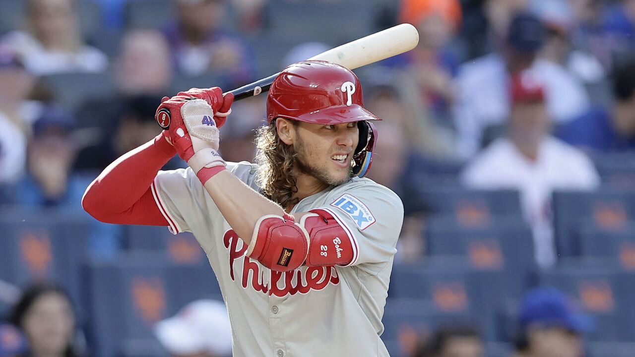 NEW YORK, NEW YORK - SEPTEMBER 21: Alec Bohm #28 of the Philadelphia Phillies in action against the New York Mets at Citi Field on September 21, 2024 in New York City. The Mets defeated the Phillies 6-3.