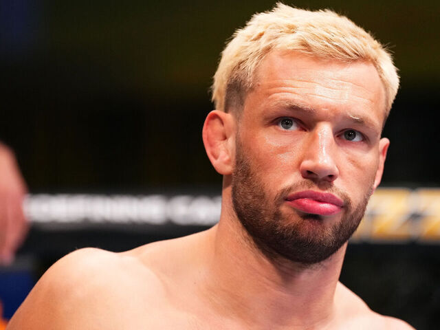 Report: De Ridder to face Holland at UFC 311 | theScore