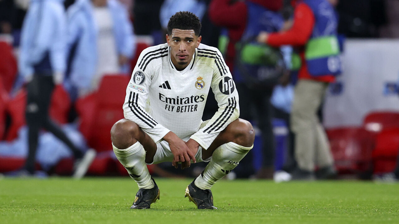 LIVERPOOL, ENGLAND - NOVEMBER 27: Jude Bellingham of Real Madrid CF looks dejected after the UEFA Champions League 2024/25 League Phase MD5 match between Liverpool FC and Real Madrid C.F. at Anfield on November 27, 2024 in Liverpool, England.