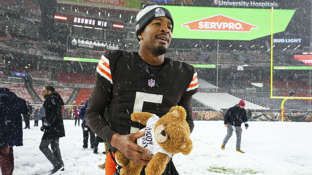 CLEVELAND, OH - NOVEMBER 21: Jameis Winston #5 of the Cleveland Browns looks on from the field after an NFL football game against the Pittsburgh Steelers at Huntington Bank Field on November 21, 2024 in Cleveland, Ohio.