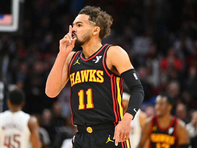 Trae dishes career-best 22 assists, Hawks inflict Cavs' | theScore