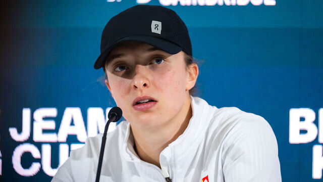 MALAGA, SPAIN - NOVEMBER 18: Iga Swiatek of Poland talks to the media after the Billie Jean King Cup Finals semi-final match between Poland and Italy at Palacio de Deportes Jose Maria Martin Carpena on November 18, 2024 in Malaga, Spain