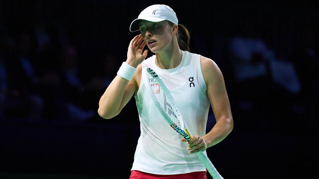 MALAGA, SPAIN - NOVEMBER 18: Iga Swiatek of Team Poland reacts in her singles match against Jasmine Paolini of Team Italy in the Semi-Final tie between Poland and Italy during the Billie Jean King Cup Finals at Palacio de Deportes Jose Maria Martin Carpena on November 18, 2024 in Malaga, Spain.