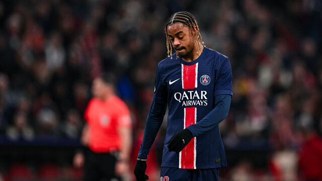 MUNICH, GERMANY - NOVEMBER 26: Bradley Barcola of Paris Saint-Germain reacts during the UEFA Champions League 2024/25 League Phase MD5 match between FC Bayern München and Paris Saint-Germain at Football Arena Munich on November 26, 2024 in Munich, Germany.
