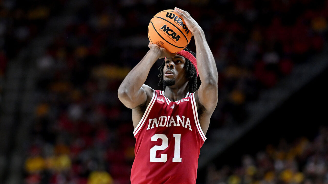COLLEGE PARK, MARYLAND - MARCH 03: Mackenzie Mgbako #21 of the Indiana Hoosiers shoots the ball against the Maryland Terrapins at Xfinity Center on March 03, 2024 in College Park, Maryland.