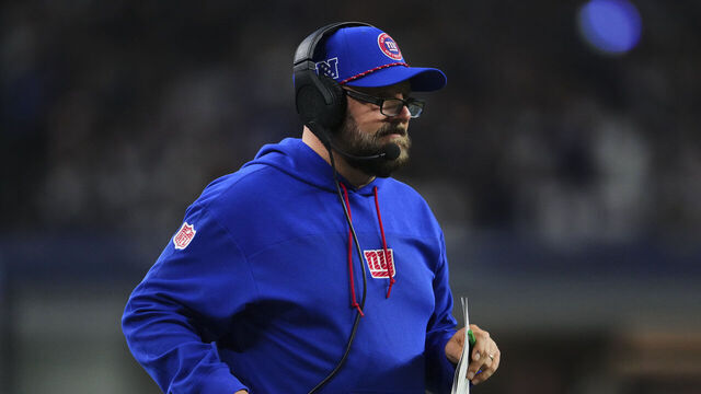 ARLINGTON, TX - NOVEMBER 28: New York Giants head coach Brian Daboll looks on against the Dallas Cowboys during an NFL football game at AT&T Stadium on November 28, 2024 in Arlington, Texas.