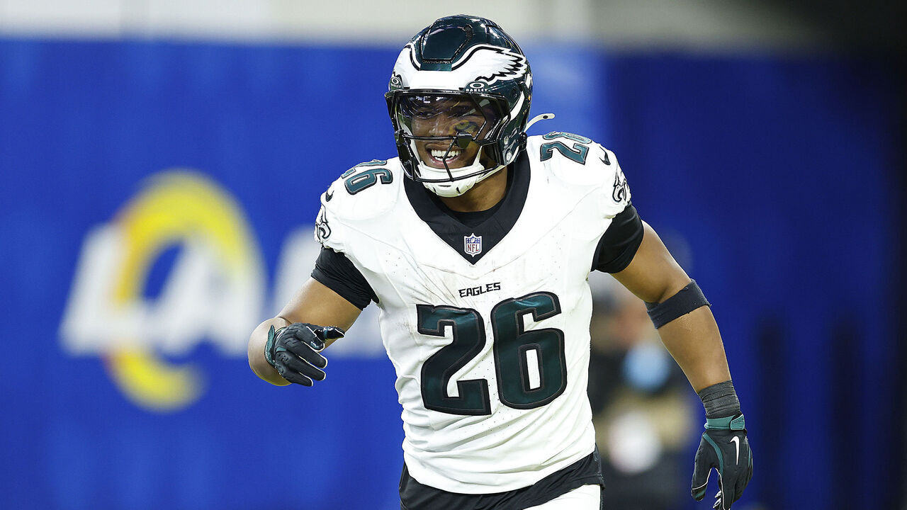 INGLEWOOD, CALIFORNIA - NOVEMBER 24: Saquon Barkley #26 of the Philadelphia Eagles at SoFi Stadium on November 24, 2024 in Inglewood, California.