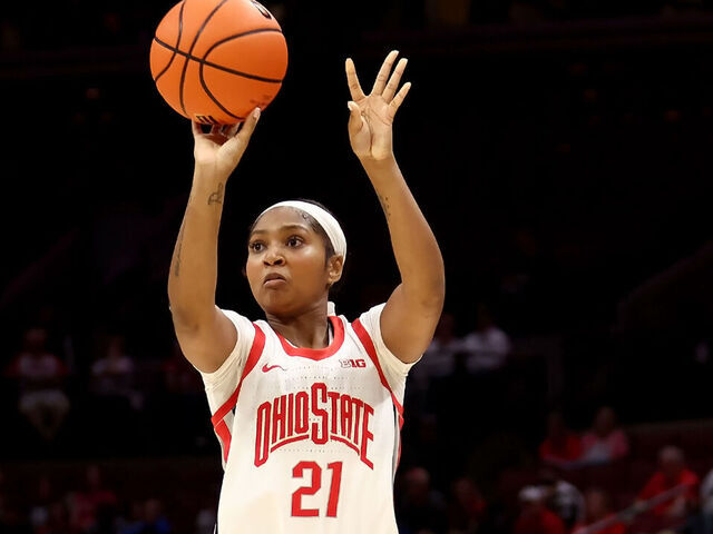 COLUMBUS, OHIO - NOVEMBER 5: Chance Gray #21 of the Ohio State Buckeyes shoots the ball during the game against the Cleveland State Vikings at Value City Arena on November 5, 2024 in Columbus, Ohio.