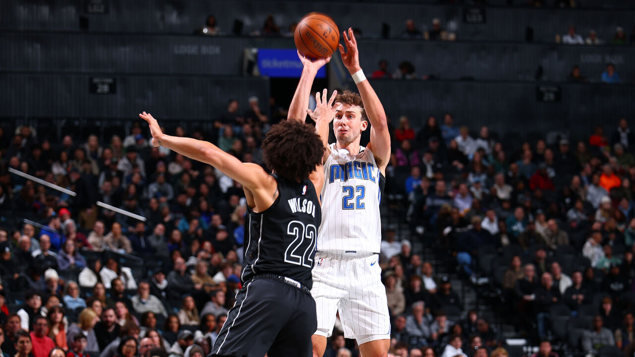 BROOKLYN, NY - NOVEMBER 29: Franz Wagner #22 of the Orlando Magic shoots a three point basket during the game against the Brooklyn Nets during a Emirates NBA Cup game on October 22, 2024 at Barclays Center in Brooklyn, New York. Mandatory Copyright Notice: Copyright 2024 NBAE