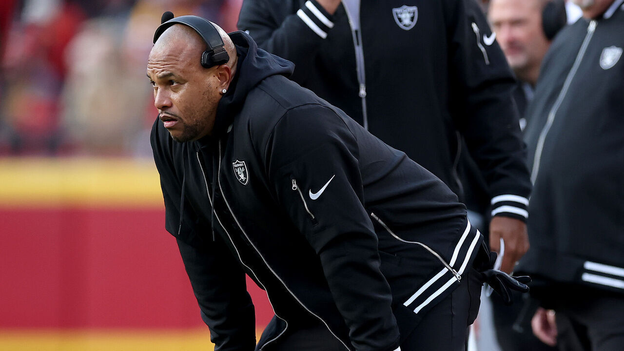 KANSAS CITY, MISSOURI - NOVEMBER 29: Head coach Antonio Pierce of the Las Vegas Raiders reacts against the Kansas City Chiefs during the second quarter in the game at GEHA Field at Arrowhead Stadium on November 29, 2024 in Kansas City, Missouri.