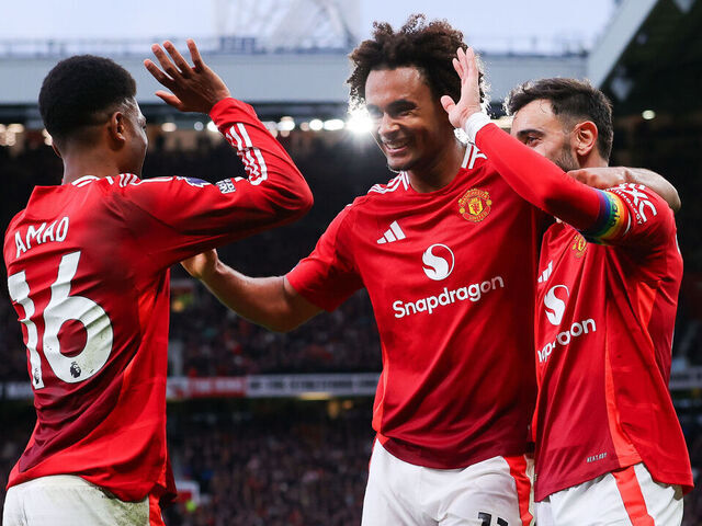 Amorim celebrates 1st EPL win with Man United as Zirkzee ends goal drought | theScore.com