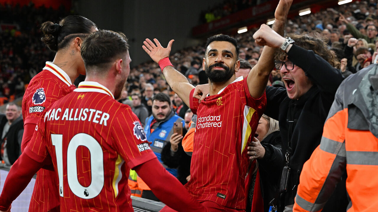 LIVERPOOL, ENGLAND - DECEMBER 01: (THE SUN OUT, THE SUN ON SUNDAY OUT) Mohamed Salah of Liverpool celebrating after scoring the second goal during the Premier League match between Liverpool FC and Manchester City FC at Anfield on December 01, 2024 in Liverpool, England.