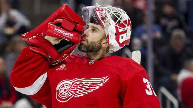 DETROIT, MICHIGAN - NOVEMBER 23: Cam Talbot #39 of the Detroit Red Wings drinks water during a timeout in the third period of a game against the Boston Bruins at Little Caesars Arena on November 23, 2024 in Detroit, Michigan.