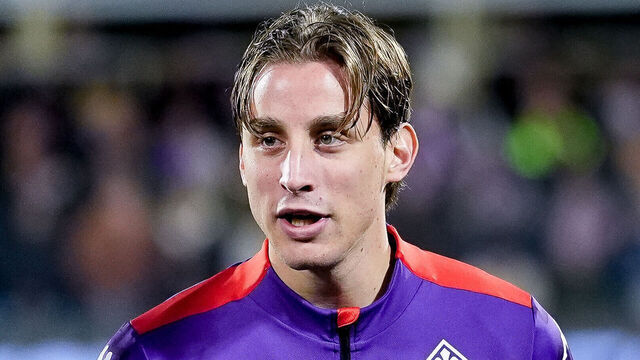 Edoardo Bove of ACF Fiorentina looks on during the Serie A Enilive match between ACF Fiorentina and FC Internazionale at Stadio Artemio Franchi on December 01, 2024 in Florence, Italy.