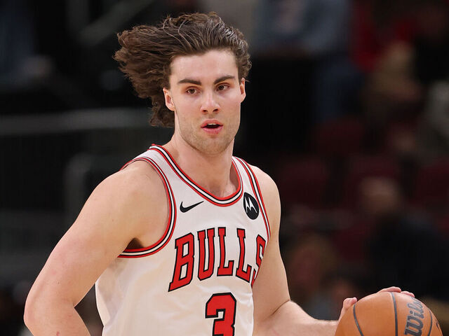 CHICAGO, ILLINOIS - DECEMBER 02: Josh Giddey #3 of the Chicago Bulls dribbles up the court against the Brooklyn Nets during the second half at the United Center on December 02, 2024 in Chicago, Illinois.