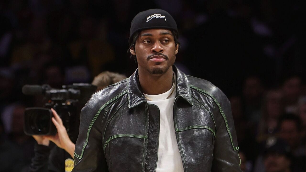 LOS ANGELES, CA - NOVEMBER 8: Jarred Vanderbilt #2 of the Los Angeles Lakers looks on during the game against the Philadelphia 76ers on November 8, 2024 at Crypto.Com Arena in Los Angeles, California. NOTE TO USER: User expressly acknowledges and agrees that, by downloading and/or using this Photograph, user is consenting to the terms and conditions of the Getty Images License Agreement. Mandatory Copyright Notice: Copyright 2024 NBAE