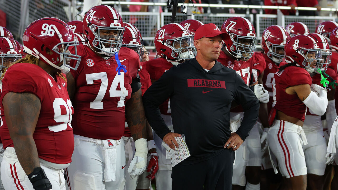 TUSCALOOSA, ALABAMA - SEPTEMBER 28: Head coach Kalen DeBoer of the Alabama Crimson Tide waits to lead his team on the field prior to facing the Georgia Bulldogs at Bryant-Denny Stadium on September 28, 2024 in Tuscaloosa, Alabama.