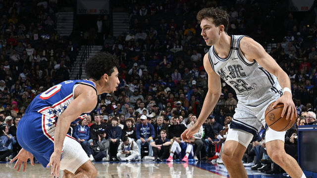 PHILADELPHIA, PA - DECEMBER 4: Franz Wagner #22 of the Orlando Magic dribbles the ball during the game against the Philadelphia 76ers on December 4, 2024 at the Wells Fargo Center in Philadelphia, Pennsylvania NOTE TO USER: User expressly acknowledges and agrees that, by downloading and/or using this Photograph, user is consenting to the terms and conditions of the Getty Images License Agreement. Mandatory Copyright Notice: Copyright 2024 NBAE