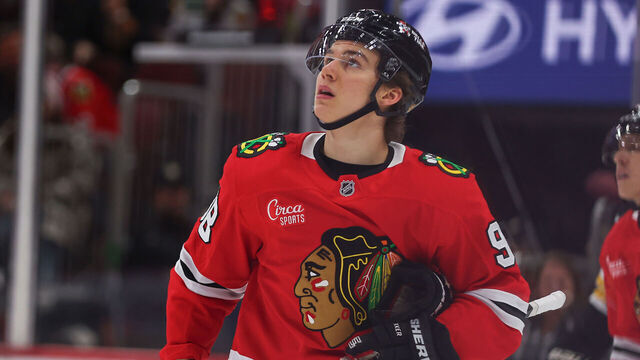 CHICAGO, IL - DECEMBER 04: Connor Bedard #98 of the Chicago Blackhawks looks on during the first period against the Boston Bruins on December 4, 2024 at the United Center in Chicago, Illinois.