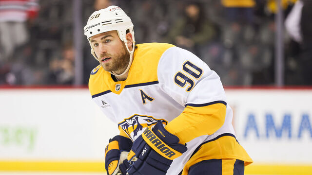 NEWARK, NJ - NOVEMBER 25: Nashville Predators center Ryan O'Reilly (90) warms up before a NHL game between the Nashville Predators and New Jersey Devils at Prudential Center on November 25, 2024 in Newark, New Jersey.