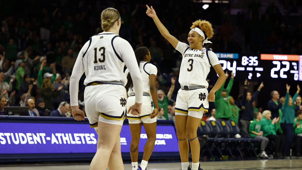 SOUTH BEND, IN - DECEMBER 05: Notre Dame Fighting Irish guard Hannah Hidalgo (3) reacts after the score during a women's college basketball game between the Texas Longhorns and the Notre Dame Fighting Irish on December, 05, 2024 at Purcell Pavilion in South Bend, IN.