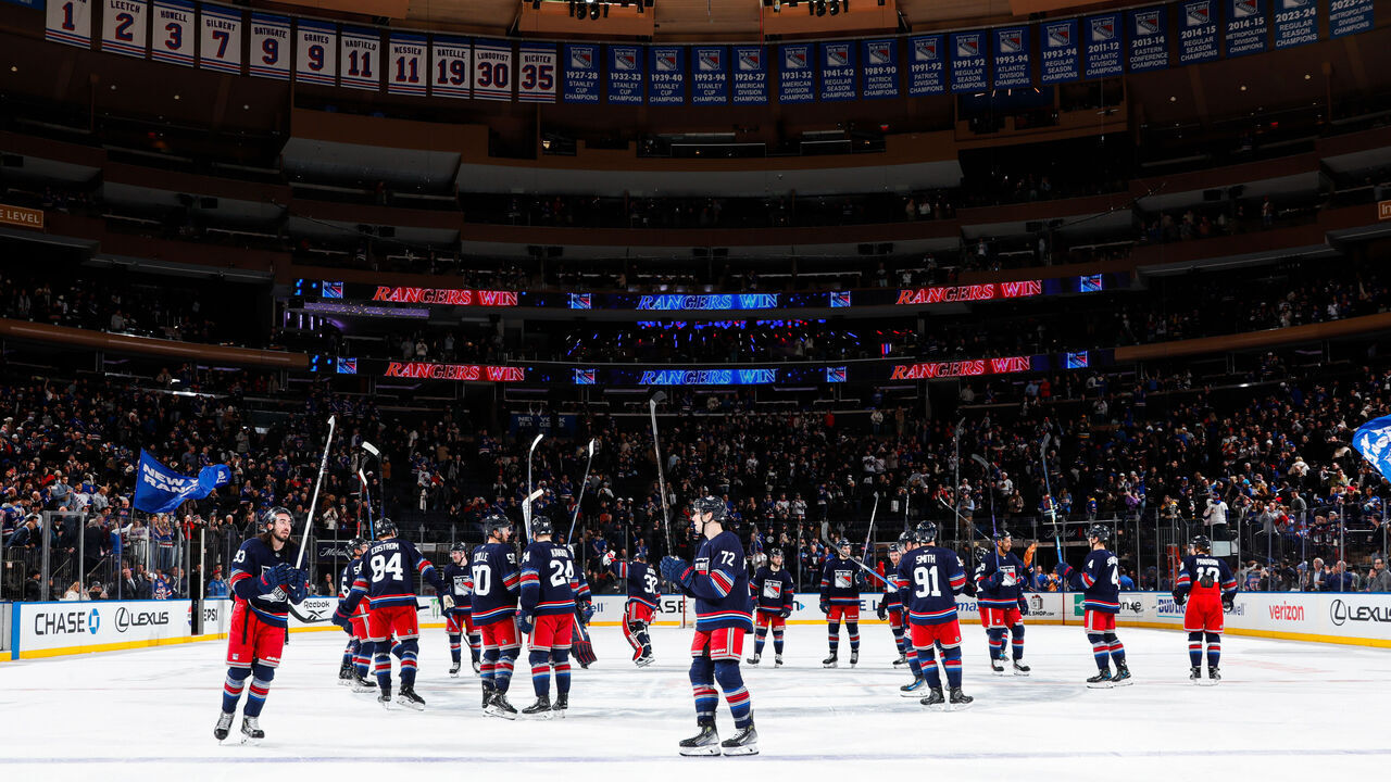 NEW YORK, NEW YORK - DECEMBER 06: The New York Rangers celebrate a 4-2 win against the Pittsburgh Penguins at Madison Square Garden on December 6, 2024 in New York City.