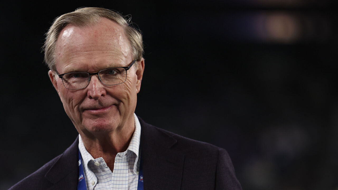 EAST RUTHERFORD, NJ - OCTOBER 13: New York Giants owner John Mara looks on prior to an NFL football game between the Cincinnati Bengals and the New York Giants at MetLife Stadium on October 13, 2024 in East Rutherford, NJ.