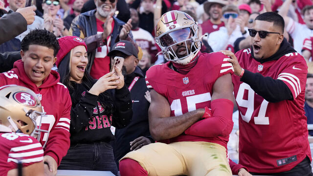 SANTA CLARA, CALIFORNIA - DECEMBER 08: Jauan Jennings #15 of the San Francisco 49ers celebrates a touchdown with fans in the stands during the first quarter of a game against the Chicago Bears at Levi's Stadium on December 08, 2024 in Santa Clara, California.