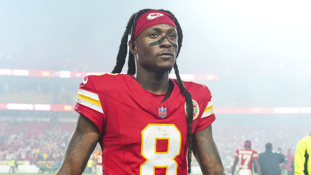 KANSAS CITY, MO - NOVEMBER 04: DeAndre Hopkins #8 of the Kansas City Chiefs celebrates after an NFL football game against the Tampa Bay Buccaneers at GEHA Field at Arrowhead Stadium on November 4, 2024 in Kansas City, Missouri.