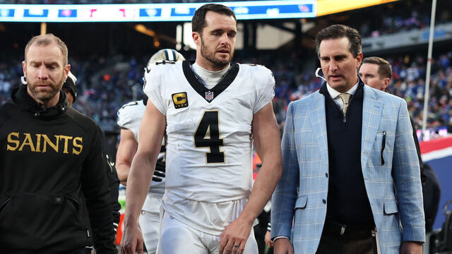 EAST RUTHERFORD, NEW JERSEY - DECEMBER 08: Derek Carr #4 of the New Orleans Saints leaves the field after an apparent injury during the fourth quarter against the New York Giants at MetLife Stadium on December 08, 2024 in East Rutherford, New Jersey.