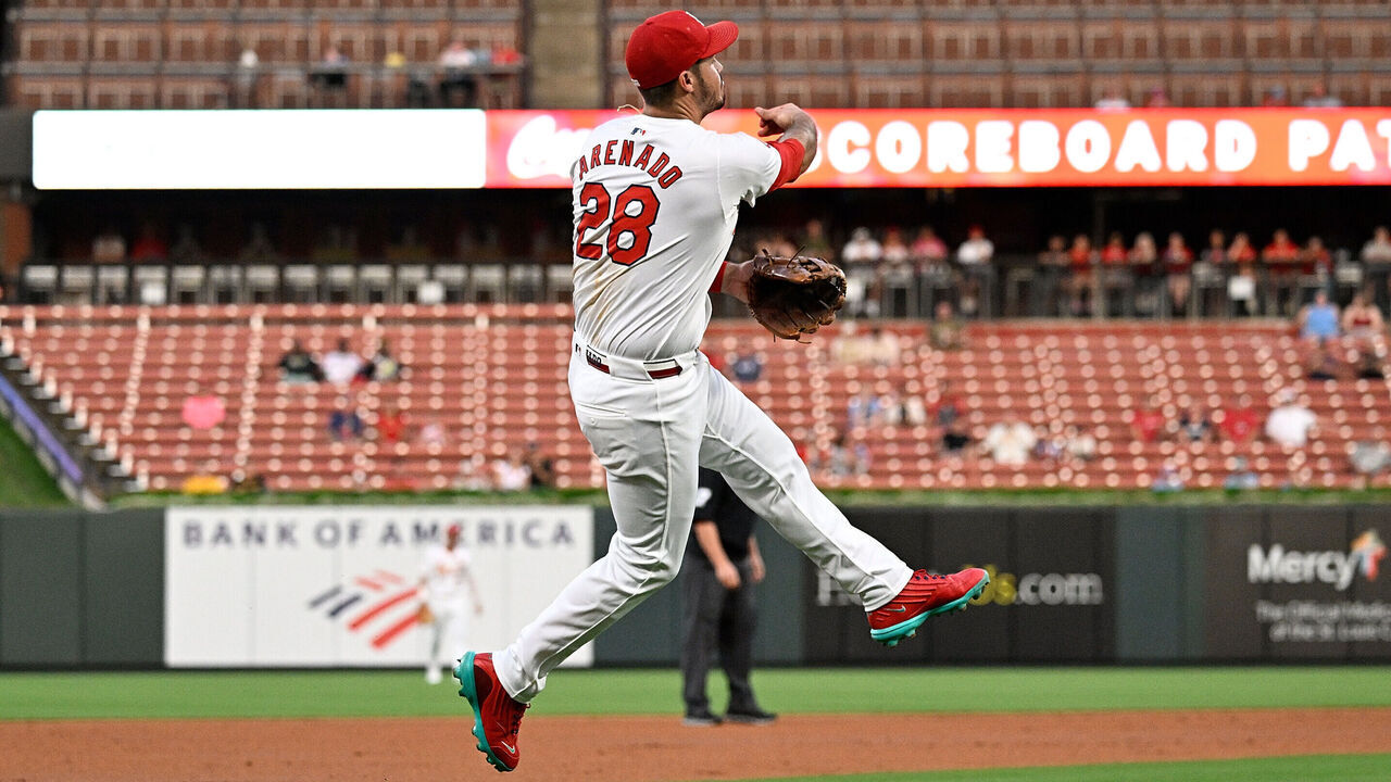 ST LOUIS, MISSOURI - SEPTEMBER 16: Nolan Arenado #28 of the St. Louis Cardinals throws against the Pittsburgh Pirates at Busch Stadium on September 16, 2024 in St Louis, Missouri.