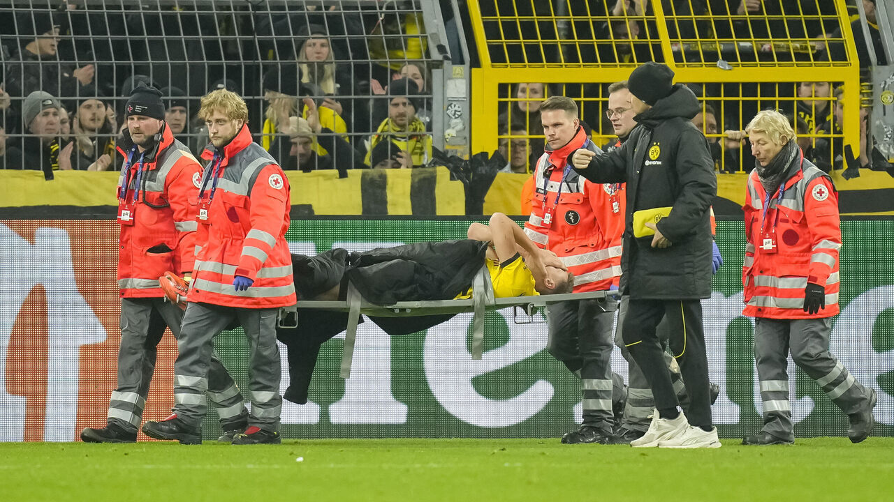 Dortmund, Germany - December 11: Nico Schlotterbeck of Borussia Dortmund is injued during the UEFA Champions League 2024/25 League Phase MD6 match between Borussia Dortmund and FC Barcelona at Signal Iduna Park on December 11, 2024 in Dortmund, Germany.