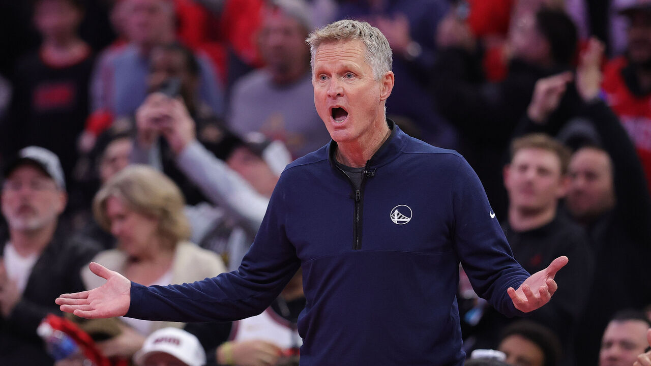 HOUSTON, TEXAS - DECEMBER 11: Head coach Steve Kerr of the Golden State Warriors reacts during the second half of a quarterfinal game against the Houston Rockets in the NBA Emirates Cup at Toyota Center on December 11, 2024 in Houston, Texas.