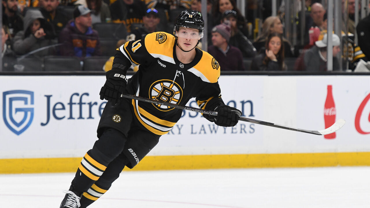 BOSTON, MASSACHUSETTS - DECEMBER 7: Trent Frederic #11 of the Boston Bruins skates against the Philadelphia Flyers on December 7, 2024, at the TD Garden in Boston, Massachusetts.